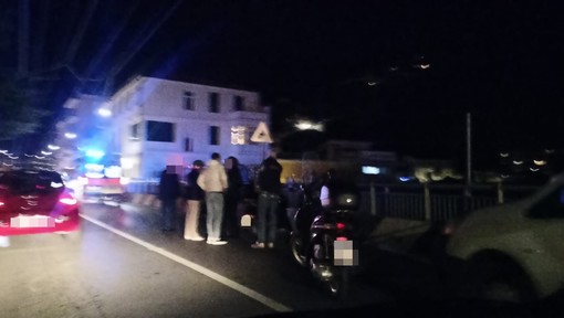 Camporosso: incidente sul ponte del Nervia, 17enne portata in ospedale e code chilometriche (Foto) Camporosso: incidente sul ponte del Nervia, 17enne portata in ospedale e code chilometriche (Foto)