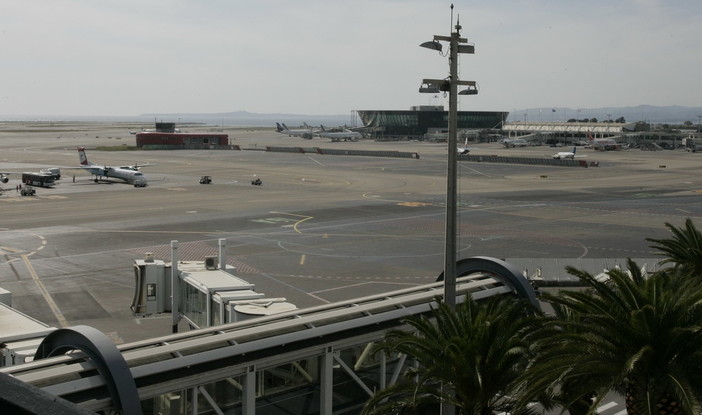 Autorizzato l’ampliamento dell’Aeroporto di Nizza, si passerà a 18milioni di passeggeri all'anno Autorizzato l’ampliamento dell’Aeroporto di Nizza, si passerà a 18milioni di passeggeri all'anno