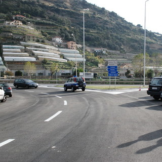 Taggia: mercoledì prossimo chiusura dell'ingresso in Aurelia Bis per lavori di potatura