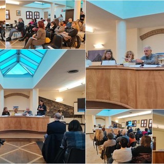 "Il labirinto del rispetto", esperienze e consigli: incontro con esperti a Ventimiglia (Foto e video)