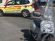 Bordighera: scontro tra un'auto ed uno scooter in Arziglia, centauro riporta la sospetta frattura di una gamba (Foto)