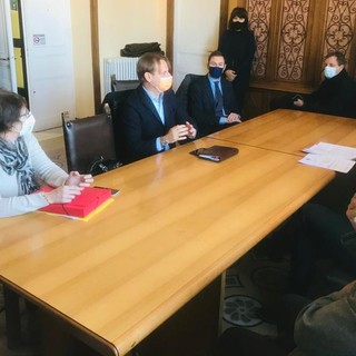 Marco Scajola a Bordighera incontra l’Amministrazione: tavolo di lavoro sulla riqualificazione urbana, messa in sicurezza e Demanio Marittimo