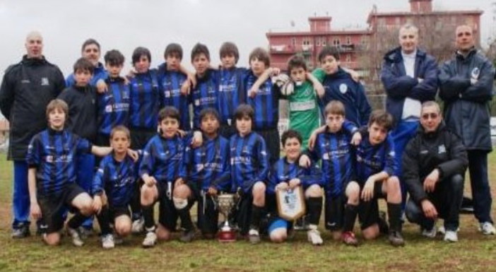 Gli Esordienti dell'Imperia vincono il campionato Fair Play Gli Esordienti dell'Imperia vincono il campionato Fair Play