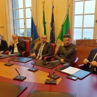 Imperia: dipendenti GoImperia, c'è unanimità sulla salvaguardia dei posti di lavoro. Tra 15 giorni la data in cui discutere le proposte Imperia: dipendenti GoImperia, c'è unanimità sulla salvaguardia dei posti di lavoro. Tra 15 giorni la data in cui discutere le proposte