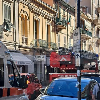 Arma di Taggia: mobilitazione di soccorsi in via Blengino, i residenti "Se fosse successo durante il mercato?" (Foto)