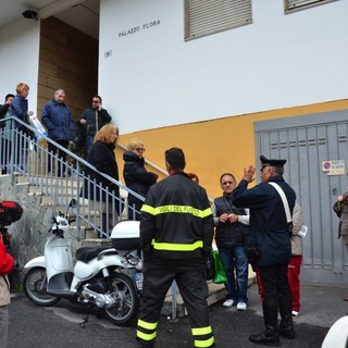 Sanremo: incendio di ieri in strada Mongioie, 13 gli alloggi inagibili. 11 famiglie per ora fuori casa (Foto e Video) Sanremo: incendio di ieri in strada Mongioie, 13 gli alloggi inagibili. 11 famiglie per ora fuori casa (Foto e Video)