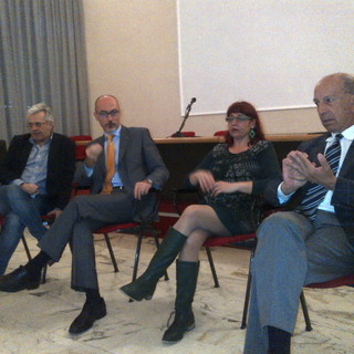 Elezioni Amministrative Imperia: incontro di Erminio Annoni con una delegazione Seris Elezioni Amministrative Imperia: incontro di Erminio Annoni con una delegazione Seris