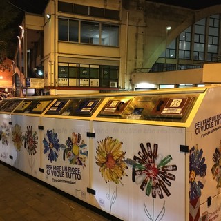 Sanremo: riunione tra commercianti ed Amaie Energia, confermata l'isola automatica dietro il PerMare Sanremo: riunione tra commercianti ed Amaie Energia, confermata l'isola automatica dietro il PerMare