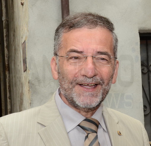 Ventimiglia: Palmero Commissario della Cri, non un semplice passaggio di consegne, seri problemi da affrontare (Video) Ventimiglia: Palmero Commissario della Cri, non un semplice passaggio di consegne, seri problemi da affrontare (Video)