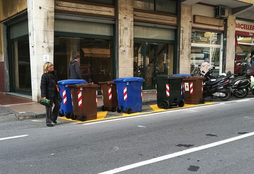 Sanremo: chiavi difettose per l'apertura dei nuovi cassonetti in via Martiri e via Agosti, verranno sostituite subito