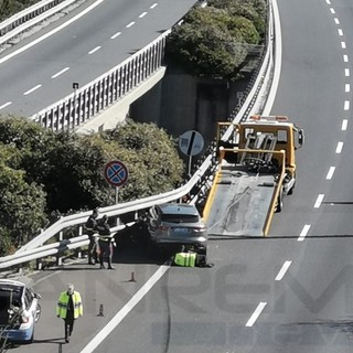 Incidente sulla A10 tra Sanremo ed Arma: un ferito lieve e traffico che scorre verso Genova (Foto)
