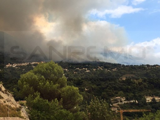 Incendi degli ultimi giorni nel ventimigliese: gli inquirenti indagano il 59enne Claudio Ballestra