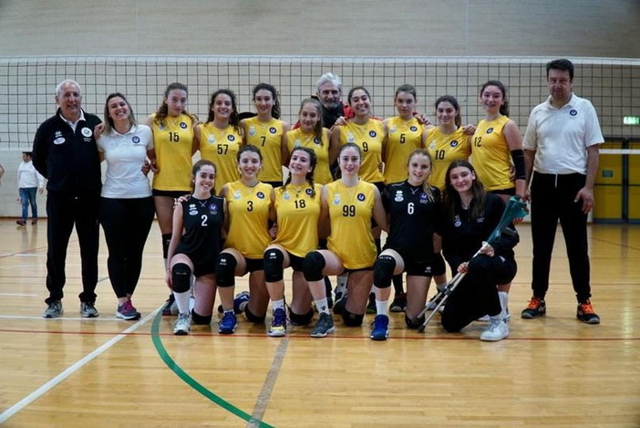 Pallavolo: la under 18 dell'Imperia volley sul secondo gradino della 'Final Four' del ponente Pallavolo: la under 18 dell'Imperia volley sul secondo gradino della 'Final Four' del ponente