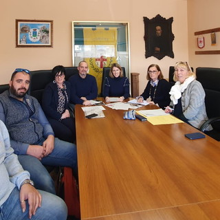 Taggia: ieri l'incontro tra il Comune e le categorie, sospesa la tassa di soggiorno fino al 30 giugno Taggia: ieri l'incontro tra il Comune e le categorie, sospesa la tassa di soggiorno fino al 30 giugno
