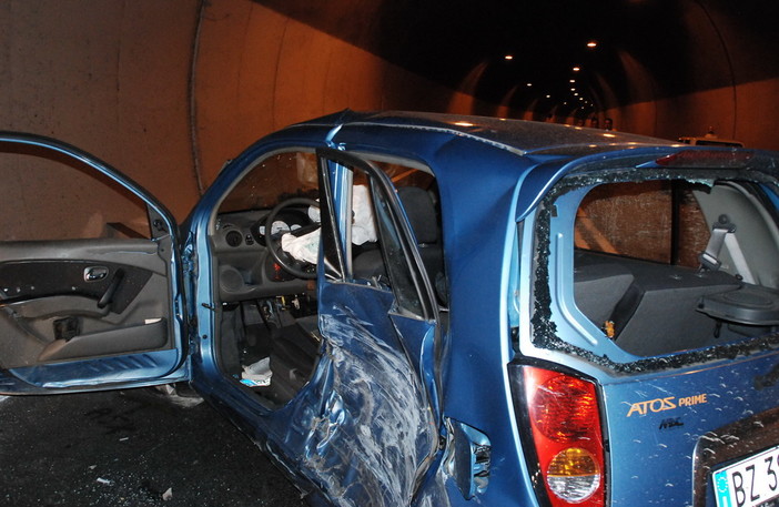 Sanremo: incidente in Aurelia Bis, una donna rimane ferita gravemente