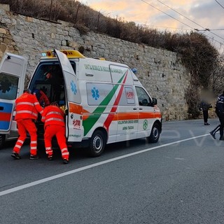 Sanremo: scontro tra scooter in corso Mazzini, portati in ospedale due ragazzi (Foto)