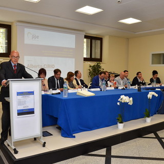 Sanremo: incontro sulle eccellenze del territorio, firmato protocollo d'intesa con la Regione per il sostegno ai pescatori (Foto e Video)