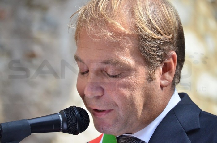 Dolceacqua: il Sindaco Fulvio Gazzola "Non c'è molto da dire se non condannare un atto, il terrorismo, tra i più vili che possano esistere"