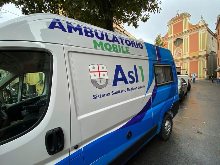 Coronavirus: da domani via allo screening sulla popolazione con il camper Asl1 a Bordighera e Ventimiglia