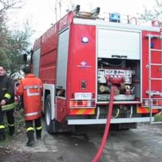Imperia: spento poco dopo le 20 un incendio di sterpaglie in località Santa Brigida