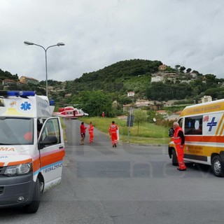 Soldano: richiesto un elicottero di soccorso a seguito della caduta di un sessantenne da un albero