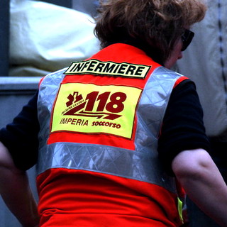 Realdo: un uomo di 40 anni cade da un'altezza di circa 4 metri, soccorsi del 118 Realdo: un uomo di 40 anni cade da un'altezza di circa 4 metri, soccorsi del 118