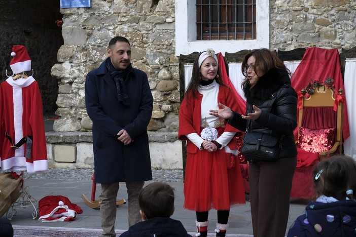 Vallecrosia, "Il Natale ai tempi di Tik Tok" anima il centro storico (Foto)