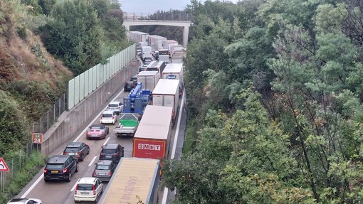 Stop agli sconti in autostrada in caso di cantieri, la Regione butta la palla nel campo del Ministero: “Intervenga sui titolari delle concessioni” Stop agli sconti in autostrada in caso di cantieri, la Regione butta la palla nel campo del Ministero: “Intervenga sui titolari delle concessioni”