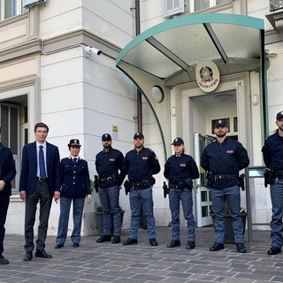 Visita del Questore della Provincia di Imperia al Commissariato di Sanremo: incontro con i nuovi agenti assegnati
