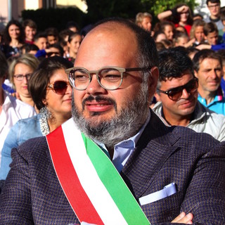 Riva Ligure: il Sindaco risponde all'opposizione: “Aveva ragione Lincoln: nessun uomo ha una buona memoria sufficiente a farne un bugiardo di successo”