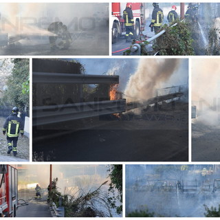 Sanremo: incendio di sterpaglie in strada Borgo Tinasso sopra l'Aurelia Bis, intervento dei Vvf (Foto e Video) Sanremo: incendio di sterpaglie in strada Borgo Tinasso sopra l'Aurelia Bis, intervento dei Vvf (Foto e Video)