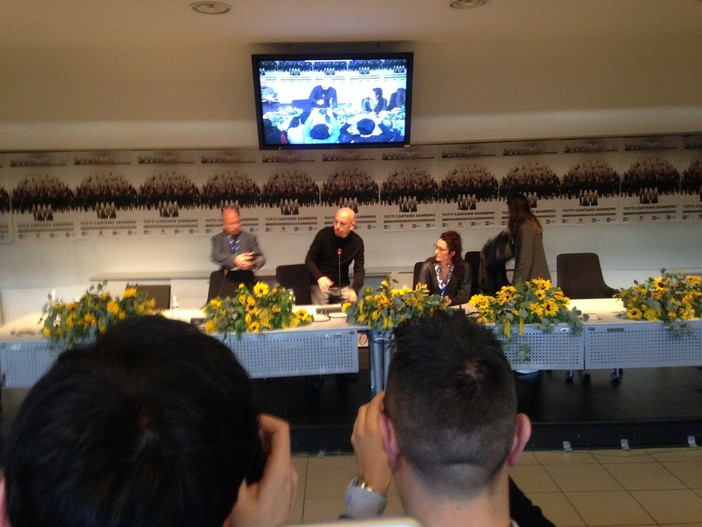 In Sala Lucio Dalla arriva Enrico Ruggeri per #Sanremo2016: "Stasera cantare in napoletano sarà una sfida"