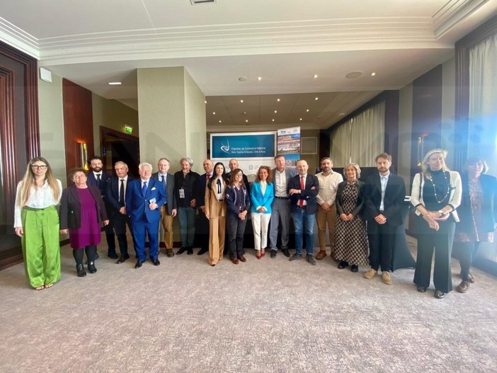 Nizza: anche Sanremo al progetto '10 Comuni', Faraldi "Gli scambi transfrontalieri fondamentali nel prossimo futuro" (Foto) Nizza: anche Sanremo al progetto '10 Comuni', Faraldi "Gli scambi transfrontalieri fondamentali nel prossimo futuro" (Foto)