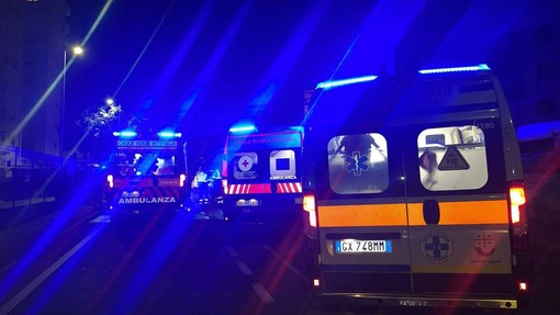Incendi nel Ponente, notte di paura: a Ventimiglia scantinato in fiamme, sei intossicati e una famiglia evacuata Incendi nel Ponente, notte di paura: a Ventimiglia scantinato in fiamme, sei intossicati e una famiglia evacuata