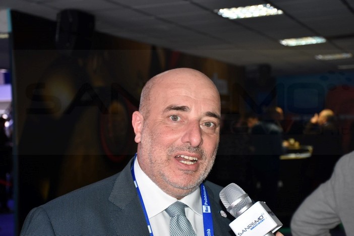 Berrino al vice Ministro Castelli: “Meglio che sia Castelli a cambiare lavoro e gli italiani appena potranno votare la aiuteranno a farlo"