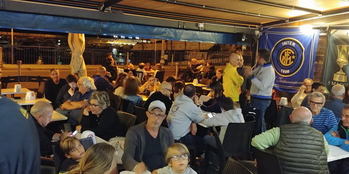 Calcio: oltre 60 tifosi ieri al bar Max per la campagna tesseramento dell'Inter Club Sanremo