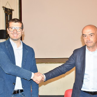 Fulvio Fellegara ufficializza (insieme al PD) il sostegno a Mager: "Voterò per lui al ballottaggio" Fulvio Fellegara ufficializza (insieme al PD) il sostegno a Mager: "Voterò per lui al ballottaggio"