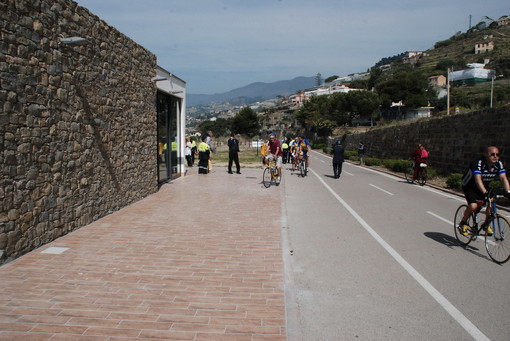Apertura di tutti i punti di ristoro, wi-fi gratis ed informazioni sugli smartphone per l'estate sulla ciclabile Apertura di tutti i punti di ristoro, wi-fi gratis ed informazioni sugli smartphone per l'estate sulla ciclabile