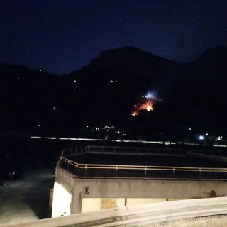 Ventimiglia: incendio di ieri sera sopra Roverino, fiamme spente e al via stamane la bonifica