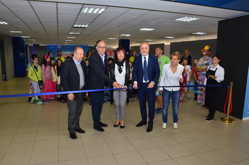 Sanremo: inaugurato questa mattina al Palafiori il 'Kinder Time', attesi nel weekend migliaia di bambini (Foto e Video) Sanremo: inaugurato questa mattina al Palafiori il 'Kinder Time', attesi nel weekend migliaia di bambini (Foto e Video)