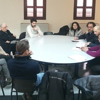 Ventimiglia: incontro tra Comune e categorie per proseguire dopo dicembre con la pulizia delle spiagge