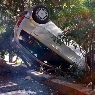Doppio incidente in pochi minuti ad Ospedaletti: 16enne in gravi condizioni dopo uno scontro con un'auto Doppio incidente in pochi minuti ad Ospedaletti: 16enne in gravi condizioni dopo uno scontro con un'auto