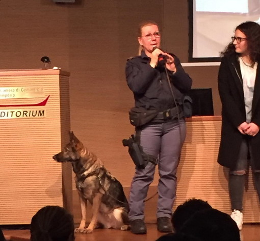 Imperia: in attesa delle materie d'esame l'Istituto Ruffini si avvicina all'educazione alla cittadinanza Imperia: in attesa delle materie d'esame l'Istituto Ruffini si avvicina all'educazione alla cittadinanza