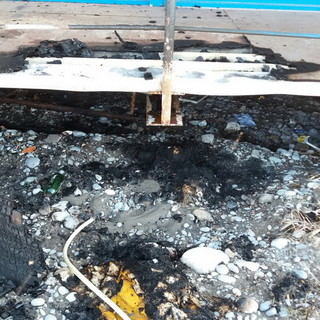 Ventimiglia: indagini della Polizia sull'incendio al dehor del ristorante del Consigliere comunale Emilio Galardini