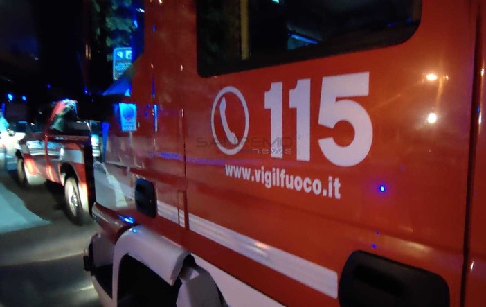 Imperia: principio di incendio alla pizzeria 'Sciabecco' di via Nizza, intervento dei Vigili del Fuoco