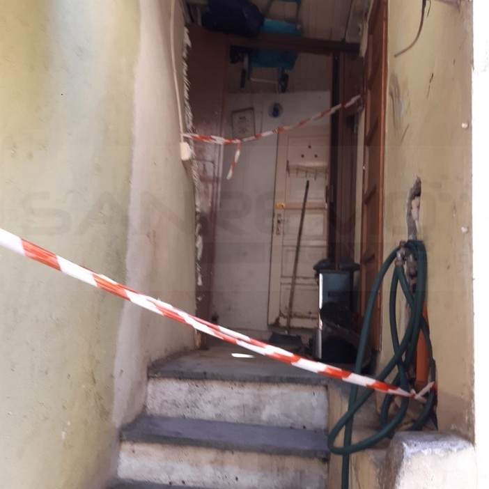 Sanremo: incendio di domenica a Coldirodi, i residenti di via Rambaldi tornano a chiedere la rimozione dei detriti (Foto)