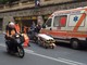 Sanremo: cade con lo scooter in via Volta di fronte alle scuole, lievi ferite per una donna