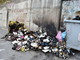 Sanremo: raid vandalico nella notte, dati alle fiamme due gruppi di cassonetti ed un ricovero attrezzi