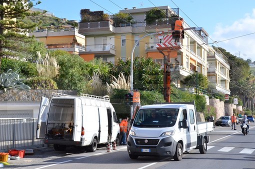 Sanremo: semaforo intelligente di corso Mazzini acceso in via sperimentale da questa sera Sanremo: semaforo intelligente di corso Mazzini acceso in via sperimentale da questa sera
