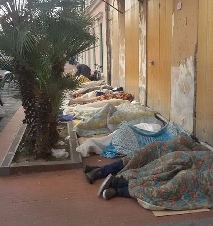Ventimiglia: raccolte 2.500 firme sulla petizione contro il centro di prima accoglienza, inviata alle autorità